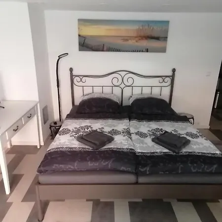 Apartment Hubsches Und Ruhiges Mit Beheiztem Pool *